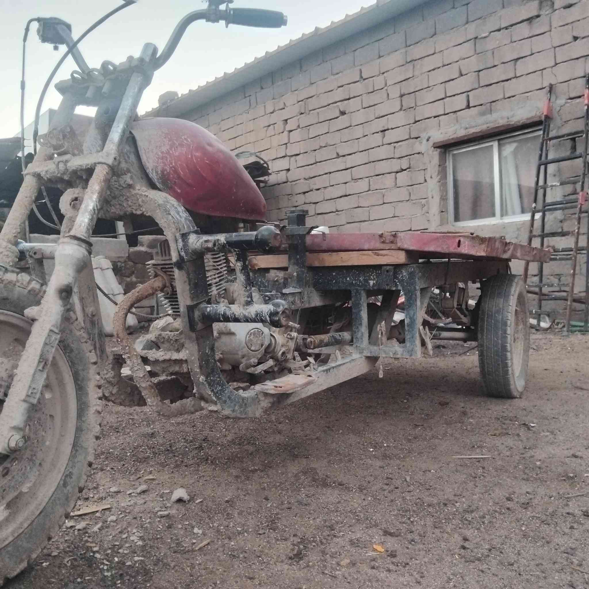 ستوته امتي ارر للبيع السعر 300بيه مجال مكفوله شاصي وكسن ومحرك. بس محركه بيه الشفت مال الكير مسولك فقط.***********
