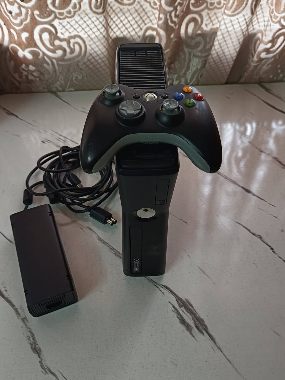 سلام عليكم
اكس بوكس نضيف 95٪ 

عدد العبات 40 لعبه 

كل الملحقات موجوده 

ولا بي نقص ابي شي 

المكان: بغداد /الشعلة /قطاع الاول 

السعر مناسب. راسلني خاص. 

او مراوس ب بلي فور. 
.


**إذا كنت صاحب هذا الإعلان وتريد حذفه لأي سبب، رجاءا أرسل رسالة إلى الدعم الفني**