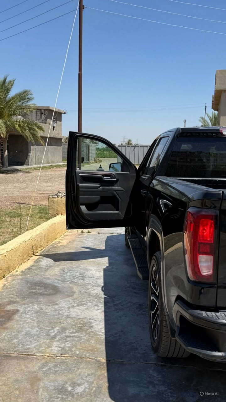 سلام عليكم
جمسي سيره 

موديل 22

سياره بيهه جاملق مبدل شركه 

ويرباك راجع بستم 

سياره نص فول 

سياره تخم تاير 

كشنات تتفئه تبريد

كامرات ثنين 

رادار 

تحكم ستيرن 

تحكم مسار 

وهوايه بيهه مواصفات بعد 

مكان سياره بغداد 

رقم ***********

مكينه8سلندر5/3
