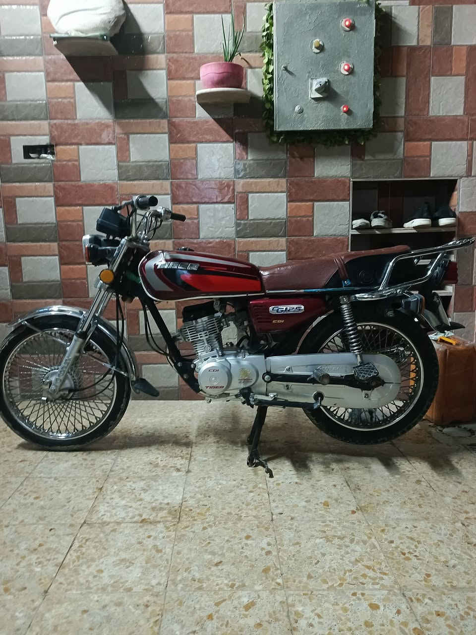 سلام عليكم دراجه تايكر مديل 2021اوراق اصولي اصولي دراجه نضيفه مكاني بل شطره سعره 650 رقم الاتصال ***********
