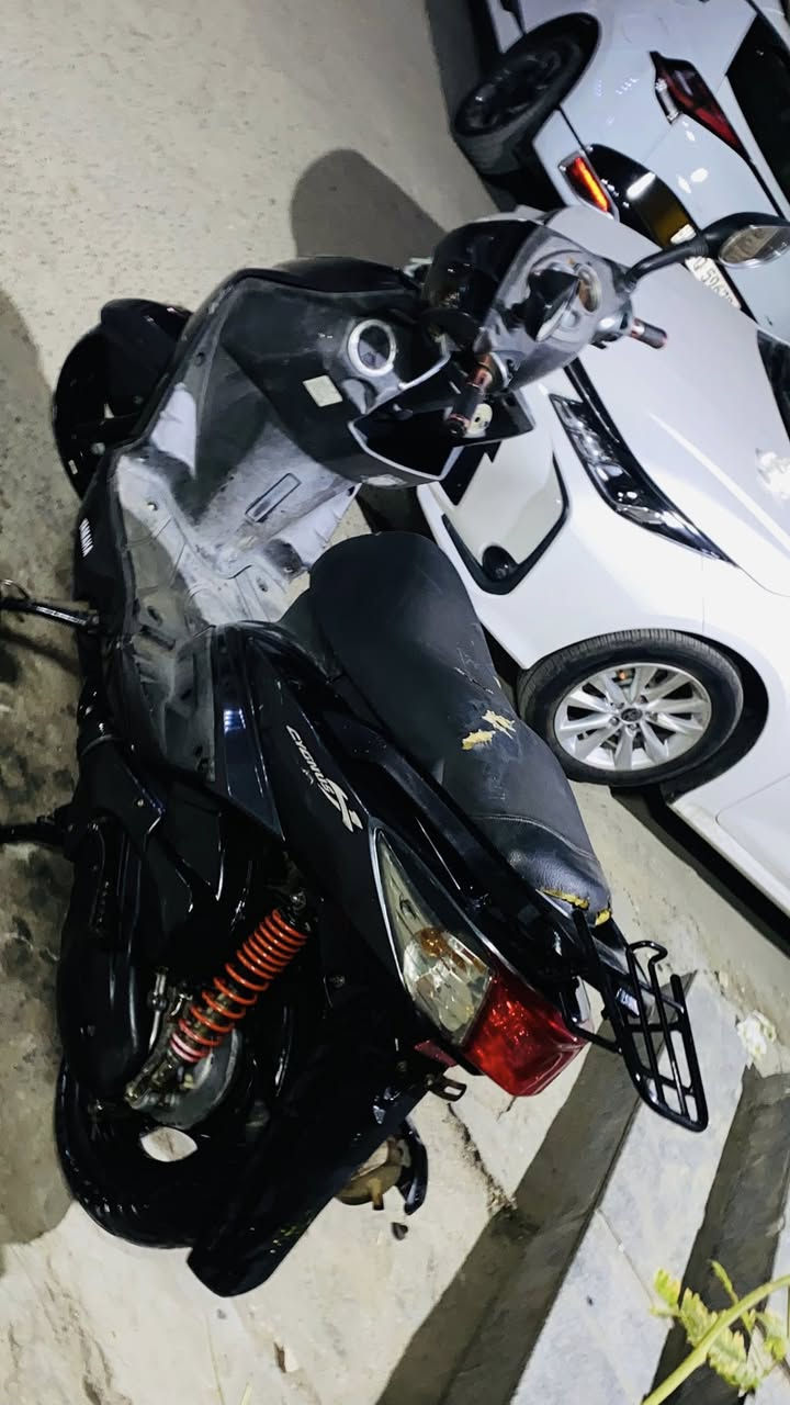 سلام عـْليگمٌ-
لللبيع اي نقص مابيها عنواني بغداد الحرية 
سعر ٦٥٠
***********
