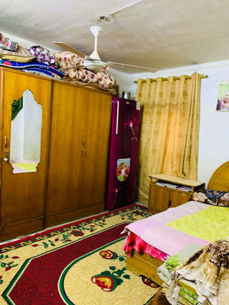 دار للبيع في حي الجامعة قرب كليه التمريض طابو صرف مساحه البيت 180م واجهة 9م
الطابق الأرضي يحتوي على 

هول + غرف نوم عدد 2 + مطبخ + صحيات 

وكذلك يحتوي على هيكل 

الهيكل يحتوي على (صاله + غرف نوم عدد 2 + صحيات  + منور)

الطابق الثاني يحتوي على 

هول + غرفه نوم + مطبخ + صحيات 

الاستفسار اكثر الاتصال ع الرقم

‭٠٧٧٠ ٦٣٩ ٨١٣٦‬

‭٠٧٨٠ ٥٤٠ ١٧٧٢‬
