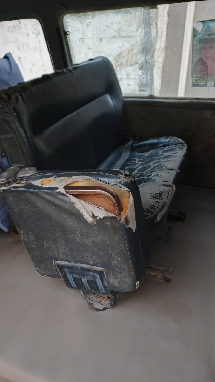 السلام عليكم كيه ماصدا للبيع م91مكينه وكير واكسل حداديه تخم تاير كاعيه جديده داخله نضيف كهربائياة شغاله سنويه صاقطه ب21 جوم حديد ابيع السعر 27وبيه مجال مكاني دوانيه ***********
