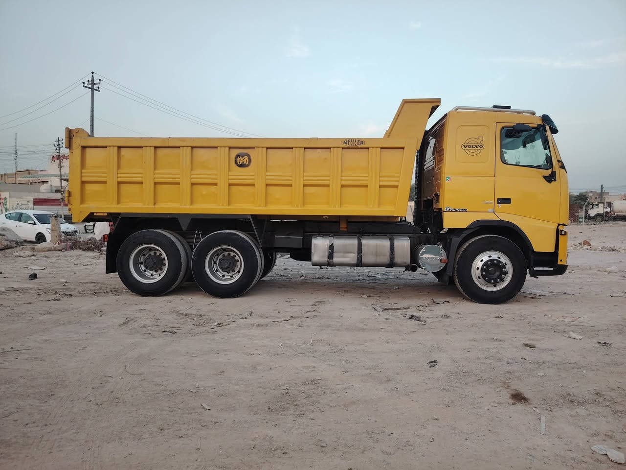 سلام عليكم فالفو للبيع مديل 2002مكينه 460گير 3×3مجموعه النكي استفسار على هاذ الرقم ***********

