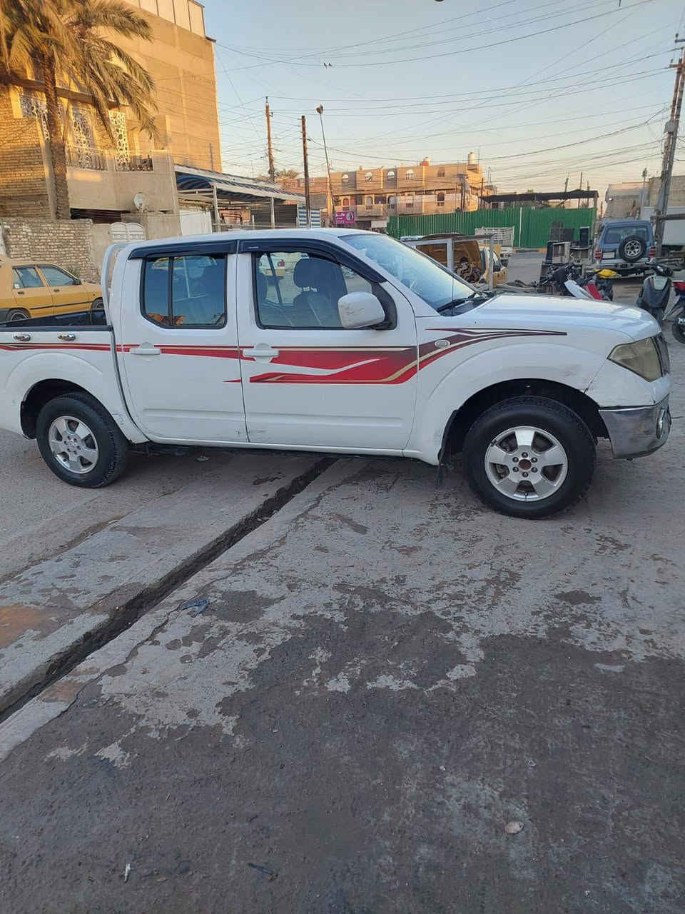 السلام عليكم بيكم نيسان مصبوغة حزام بيه خيط تبخير موديل 2008  بغداد
السعر 80
***********
