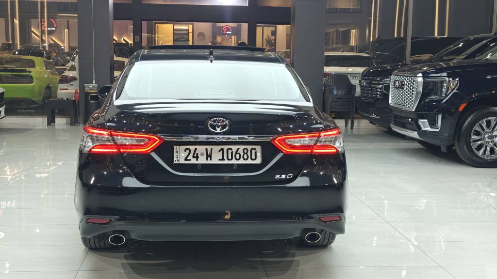 تويوتا كامري 2023 VIP 
ماشیه 23.000کم 
مواصفات خاصه
صيني مواصفات روسي 
محرك 4 سلندر 2.5 لتر 
فول فول 
داتاشو . بانوراما . بردات جانبيه وخلفيه و كشنات امامي وخلفي كهربائي 
دشبول الكتروني 
رقم دهوك تحويل او وكاله ثاني يوم 
العنوان اربيل
مكفوله كفاله عامه 
للاستفسار 
***********
*********** أربيل, العراق
