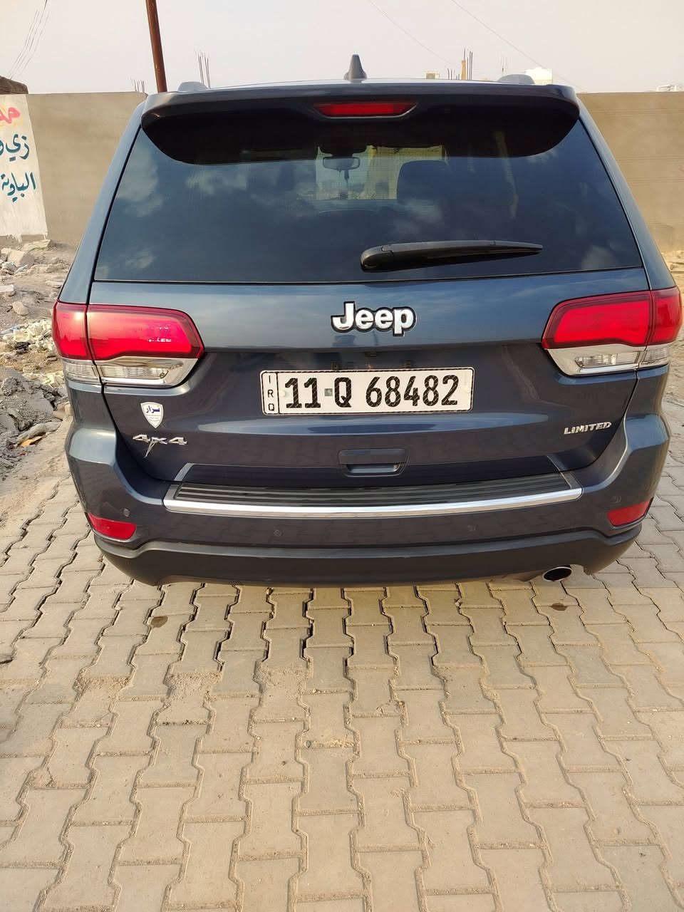 Jeep Limited 2020
جيب كراند شيروكي ليمتدد فول   بها جاملق وعاميه نفس الون بلادي  قطعتين  نفس اللوان  بدون دواخل بدون ايرباك 

مواصفات : 
*بصمة
*بانوراما 
*كشنات جلد
*تدفى وتبريد كشنات 
*تدفى بالستيرن 
*صندوق كهرب 
*حساسات 
* خزن كشنات 
*كشنات كهرب 

وباقي المواصفات معروفة
سعر٢٤٥
***********
