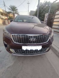 سورنتو للبيع موديل 19 مكينه 4 سلندر  امريكي حادث باب الصدر مبدل شركه ت...