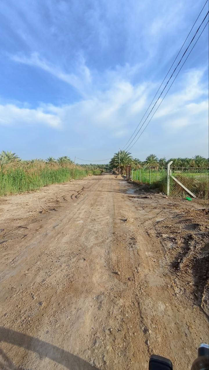 #ارض زراعيه للبيع ترهم مزرعه ترهم سكن كلشي ترهم
المساحه دونم ونص كما موضح ب الصور 
#سند ٢٥ تحويل مباشر ب اسمك
الارض حاليا مزروعه والتصوير قديم 
الارض دولار يعني تبقيه يوم تصعد فوك سعره ضعف
#متوفر جميع الخدمات ماء  كهرباء مولدة شارع 
الموقع شارع ١٠٠الرابط بزل حجي علي تبعد عن شارع ١٠٠ العام ١٠٠ متر 
للاستفسار اكثر اتصل على الرقم وبخدمتك 
‏‪0787 689 2247‬‏
