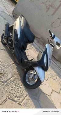 كوم حديد • قفل • بدون تعامل