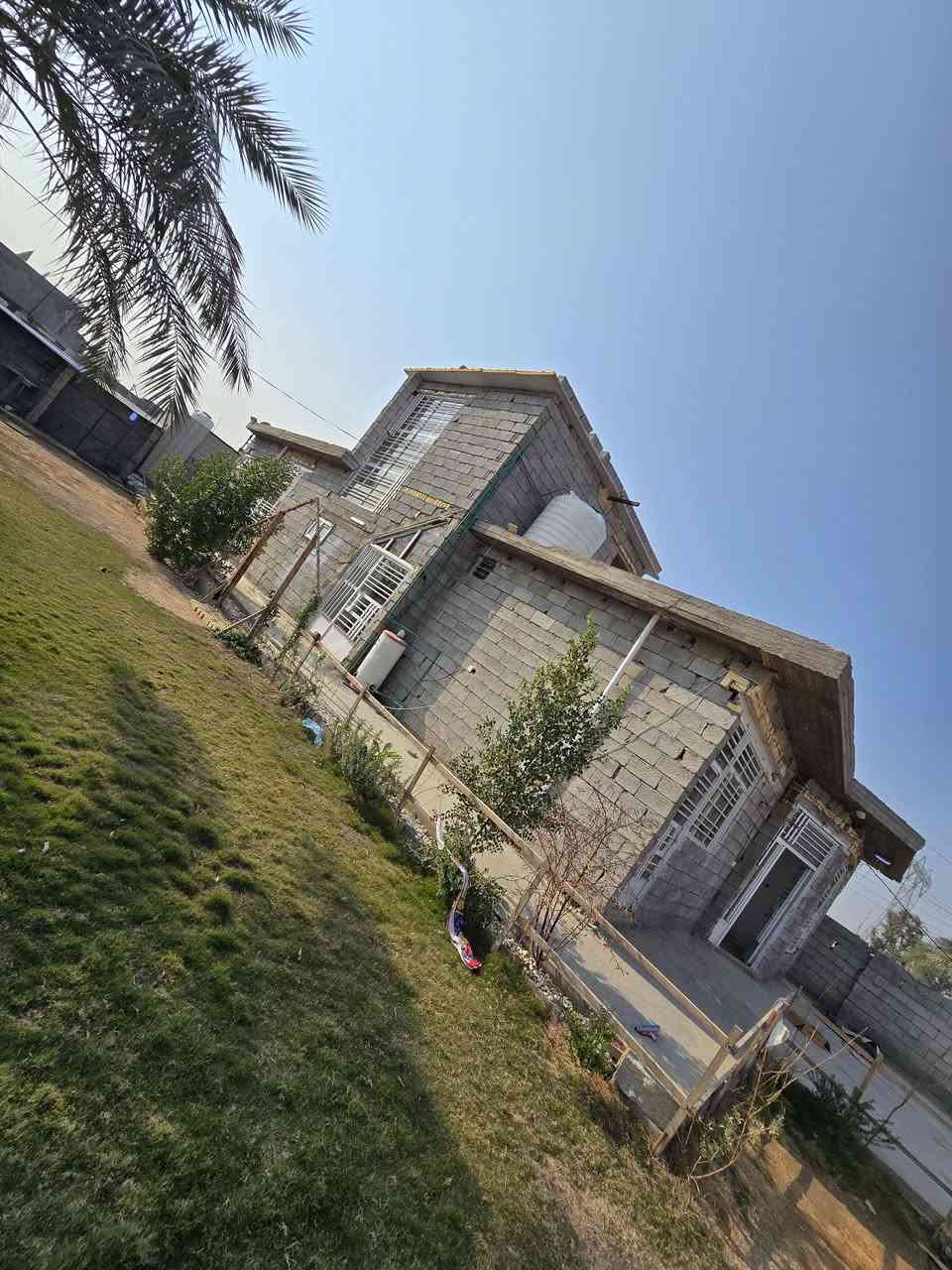 دار للبيع النهروان الجزميه شارع الجملون مقابل حسينه جعفر الصادق ع المساحه ٤٨٠ متر ***********
