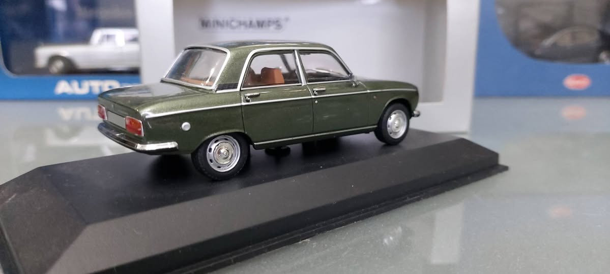 Peugout 304 Minichamps 1/43 Limited Edition Rare Value Model
Messenger  only


**إذا كنت صاحب هذا الإعلان وتريد حذفه لأي سبب، رجاءا أرسل رسالة إلى الدعم الفني**