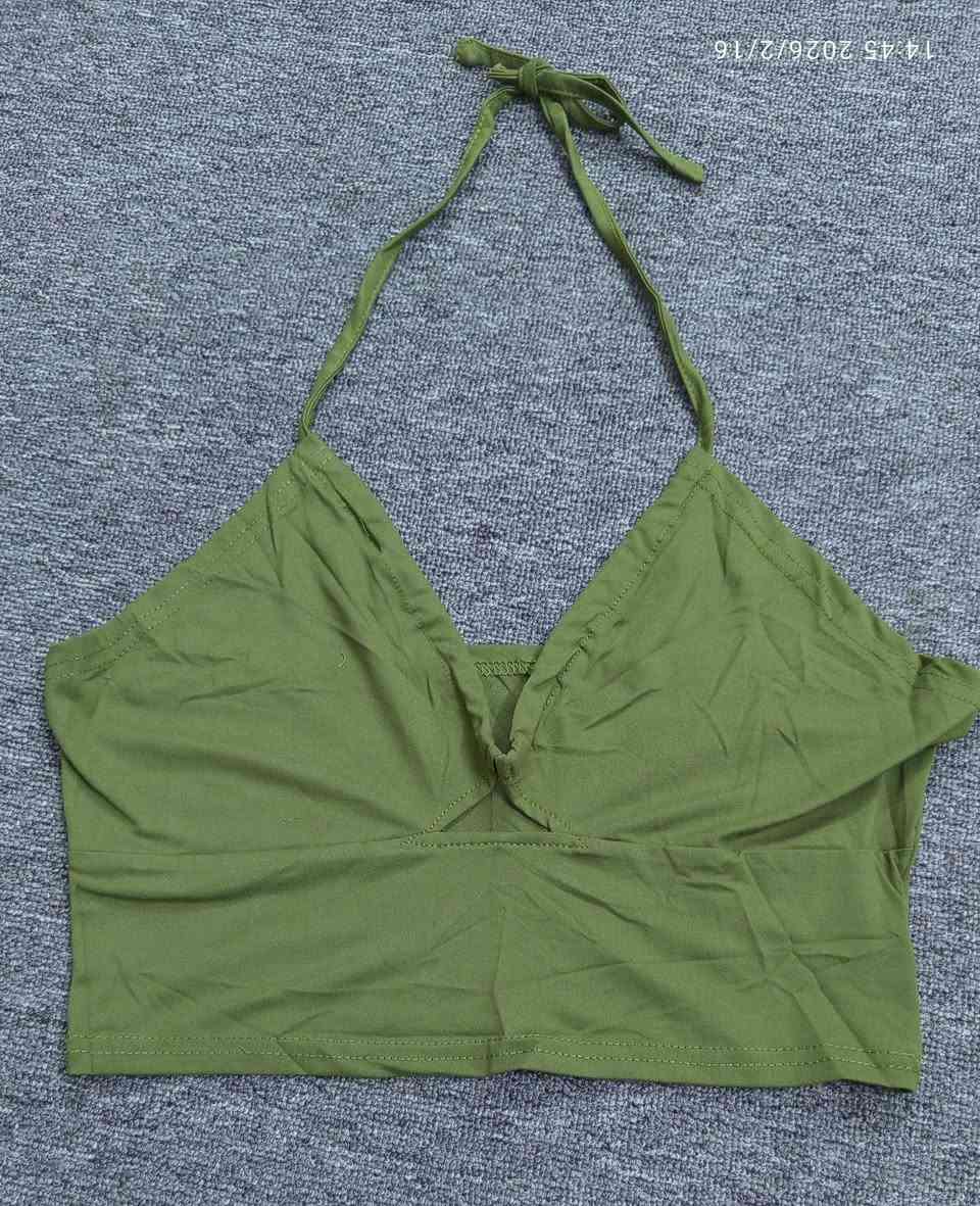 توب نسائي تحفة 🔥 
القياس L
السعر ب2بسسس


**إذا كنت صاحب هذا الإعلان وتريد حذفه لأي سبب، رجاءا أرسل رسالة إلى الدعم الفني**