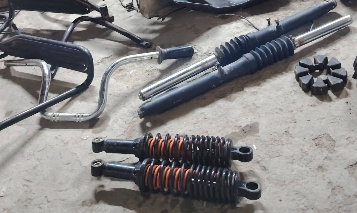 "" "" الاسعار ارخص من السوك اصلي "" "" 
يتوفر غراض بوكسر كلشي موجود اكو القطع مامصورهن  تفصيخ اصلي___ متوفر من ورة الضهر إلى ساعة 11 ليلاً
_____الاتصال على الرقم هذا *********** بي واتساب  العنوان بغداد جديدة مدخل الامين 👍
