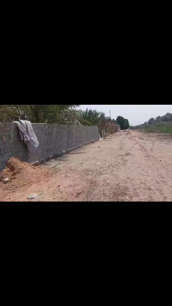 من رخصه الادمن قطعه ارض مساحته 1350 مع بيت كامل على طريق ابو جاسم قرب صوره الوائلي للستفسار اتصل *********** متواجد بلفيس
