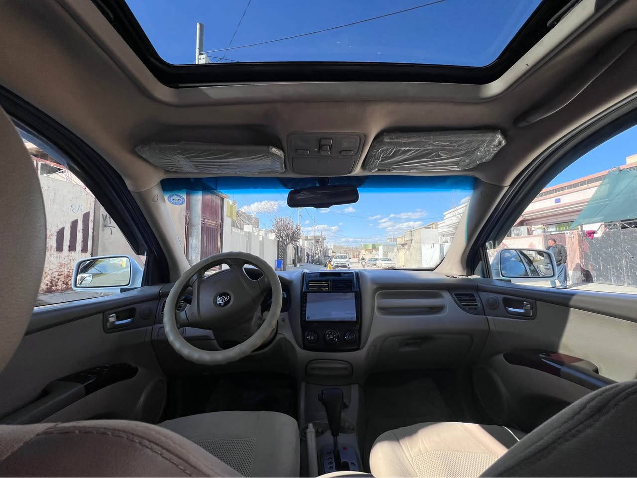 سەرەتابەناوی خوا کیاسپۆڕتاج مۆدیل2010بێ بۆیخ بێ شخوت سڵایت ناوفۆرمیکا شاشەئایپات کامێرە حاسە ئاوێنە فۆتۆ کارتی بەنزینی هەیەو بەناوخۆمەوەیە سەنەوی بەسەر نەجوە  سعر ١٢٣ یەک تۆز مەجال  
ژ.م *********** شمشمل, السليمانية
