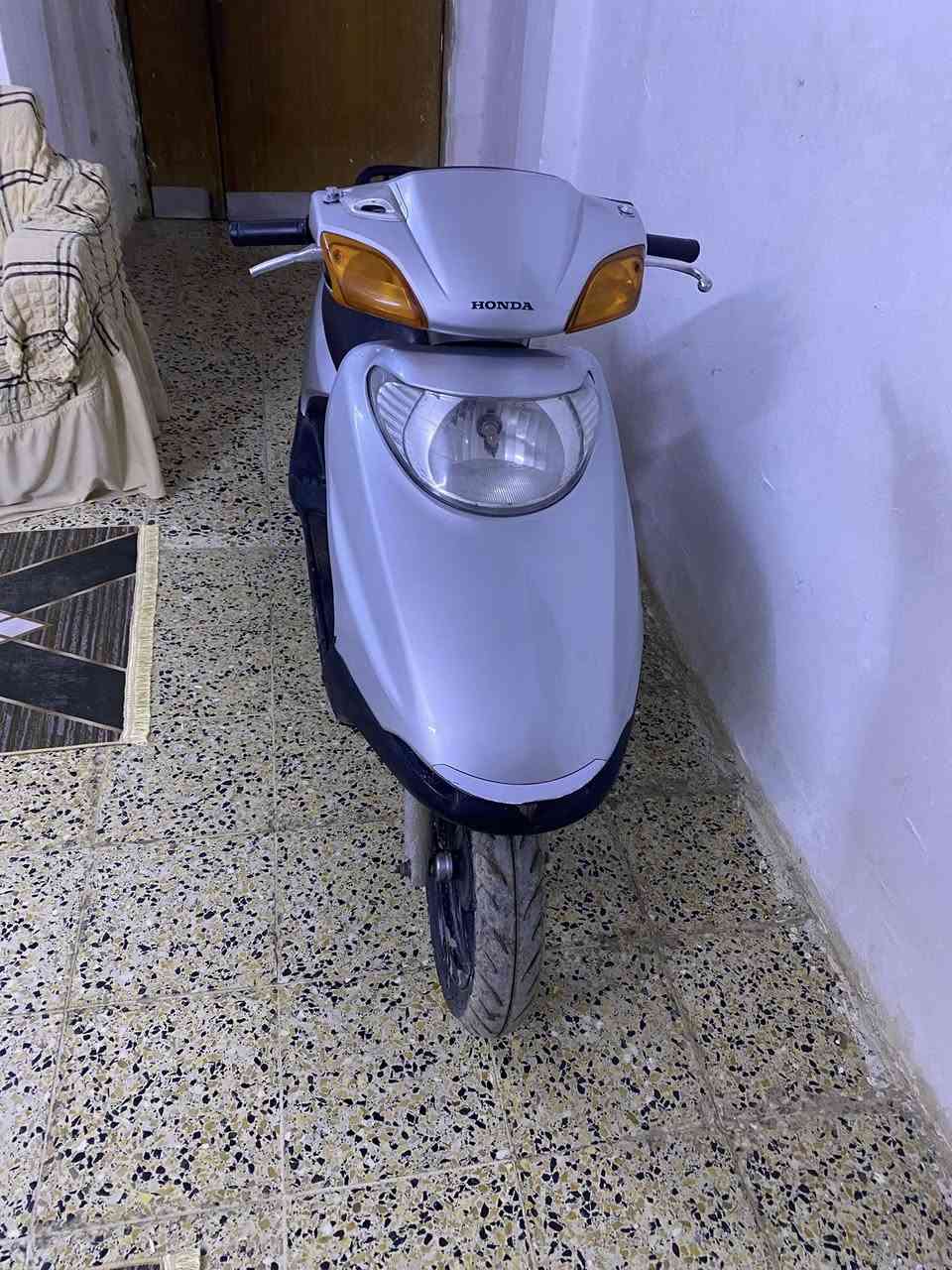 السلام عليكم دراجه سبيسي ياباني مفتوحه مره وحده رايمر مكينه ناعمه كهربائيات شغاله الاتصال على رقم *********** المكان زين القوس شارع المدارس
