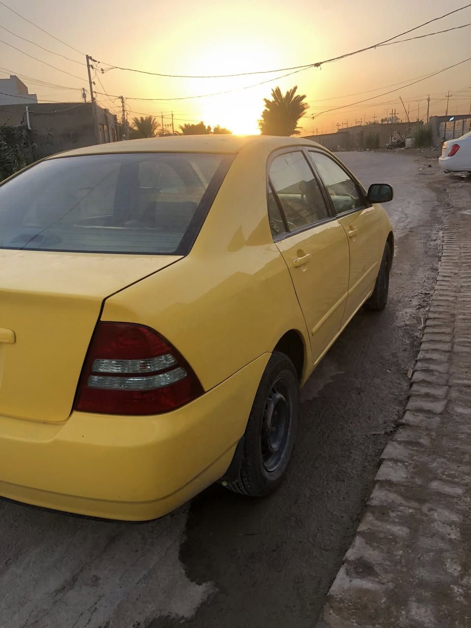كورلا بيكاتشو موديل  2004
كير ومكينة تبريد كله جديد كله 
ما بيها نقصه 
رقم خصوص وسياره صفره 
بسمي تحويل ثاني يوم 
سياره خير من الله 
عنوان السياره الديوانيه 
***********
