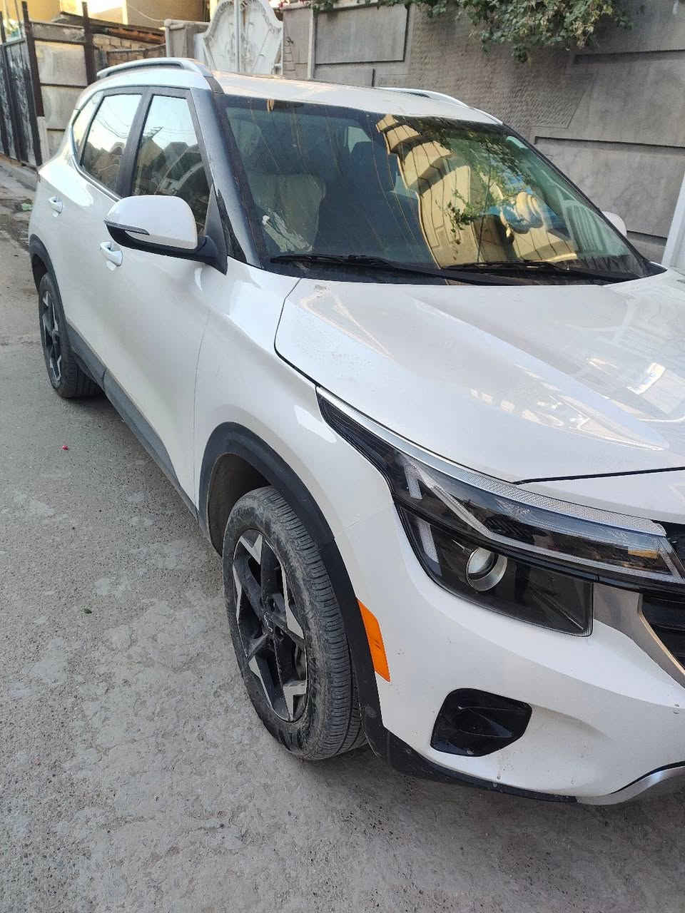 سيلتوس 2024 EX وارد امريكي بفداد
محرك 2000 ماشية 21 الف ميل
حادث امريكا خفيف جدا رصعة بالبنيد وباقية على وضعها
ايرباكات سليمة السيارة دخول جديد شهر 12
مواصفات فول الفول
فتحة سلايد - بصمة - فورويل - شاشة متصلة - كامرة خلفية متحركة - شحن وايرلس - تدفئة كشنات - رادار امامي - تحديد مسار - نقاط عمياء - كشنات جلد - كشن كهربائي - نشرة اضوية داخلي - كاربلي - 3 انظمة قيادة - 4 ثيمات عرض دشبول - لدات امامي + كشافات
ابو مصطفى *********** واتساب
