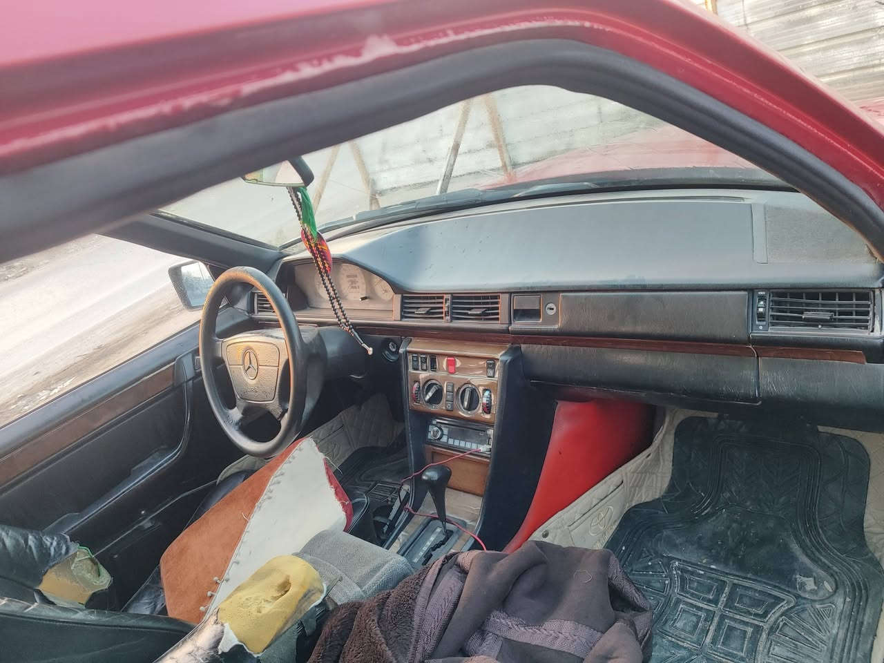 سلام عليكم مرسيدس استيشن موديل 93
سنويته.م شروع وطنب 2028 صاحبه قريب علي قواعد ه شركه جدد 
كير مكين خار من الله للتواصل *********** مكاني بصره قضاء الصادق
