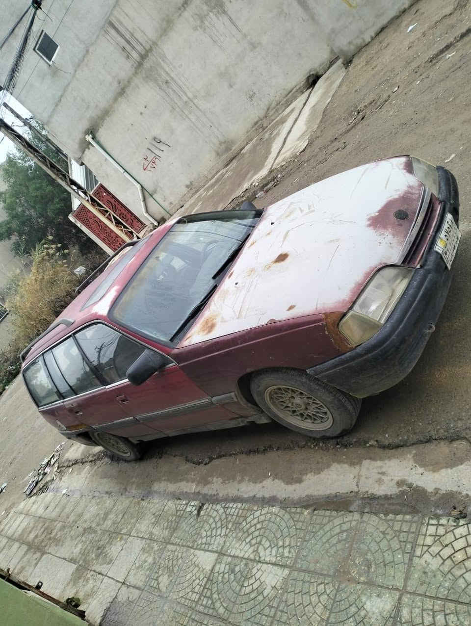 للبيع
محرك جير شرط باتري جديد تيارات جديده سياره كاعده وحلوه 
كابون بنزين سنويه خضراء 
***********
