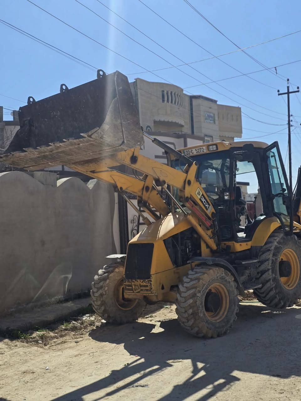 حفاره جي سي بي للبيع
موديل 2003
سنويه مجدده لغايه 2030
النظافه مثل ماموضحه بل صوره مناقصهاا برغي شرط 
رقم الهاتف ‭٠٧٥١ ٣٤١ ٤١٦٨‬
