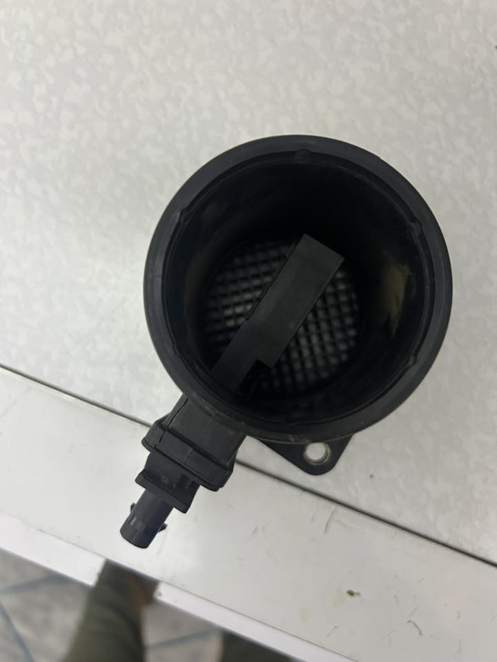 السلام عليكم ايرفلو فورتي من 19 لل24
مال تفصيخ اصلي ب65الف
***********
