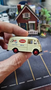 ميترو فان • انترناشونال هارفيستر • مقياس 1/87