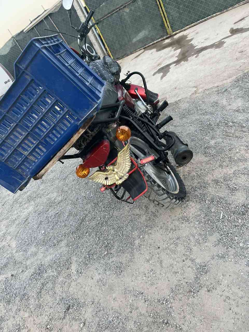 السلام عليكم
بوكسر 18. للبيع او مراوس. تايكر او نامه. اوراق اصولي شرط الترقيم تشغيل سلف هندر بي وقت شلعه ومعدل نقوصاته بصيطه عل صفاحيه واير ابريك امامي. السعر 650 وبي مجال. العنوان ديالى. خاص وبلخدمه


**إذا كنت صاحب هذا الإعلان وتريد حذفه لأي سبب، رجاءا أرسل رسالة إلى الدعم الفني**