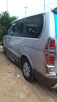 ستاركس البيع مديل  2009 اتمتيك   سعر  135  بيه مجال رقم  07734651611