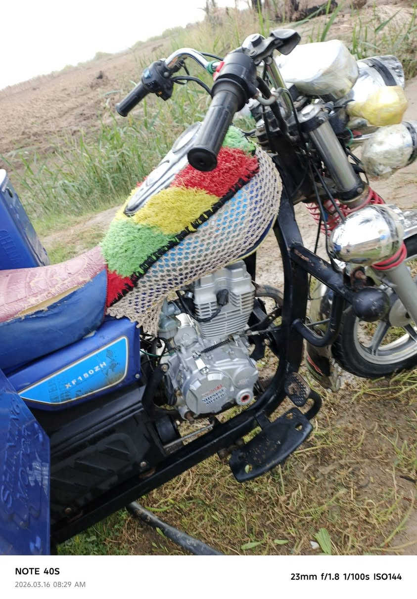 سلام عليكم ستوته للبيع مديل 23مكفوله كفالة عامة وراق صوليه الشراي يجي خاص هاذه رقمي ***********
 *********** / المكان الحمزة الشرقي ناحية الطابو السعر فحل باب اول
