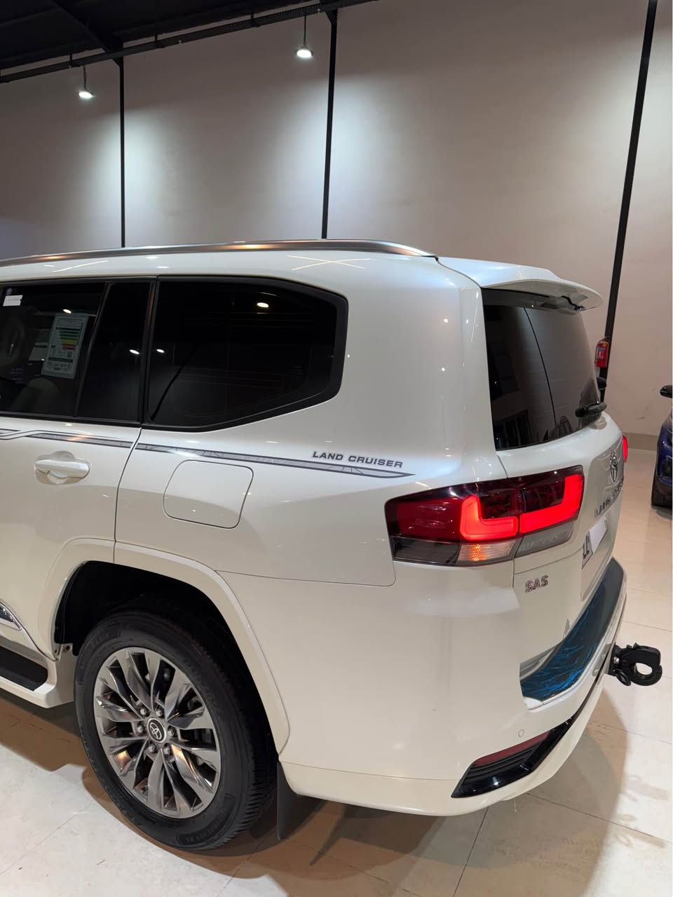 لانكروزر ٢٠٢٣ 
شركة ساس ضمان 
٥٥ كم الف ماشي
كفالة دعامي الي دعامي 
اربيل
***********
*********** أربيل, العراق
