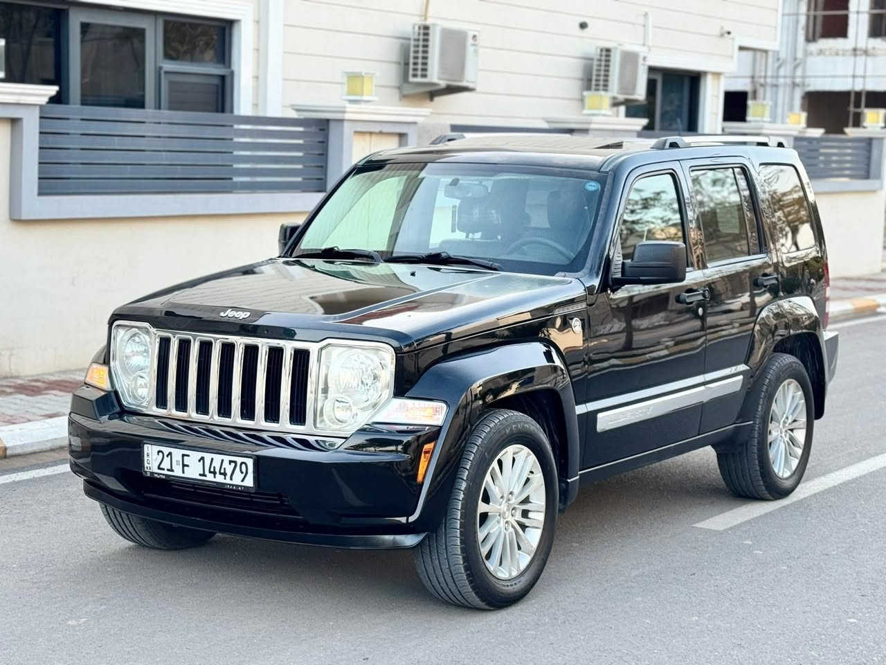 السلام عليكم جيب ليبرتي 2010 مكفوله كفاله عامه لمتد فول مواصفات سبورت جاهزه من كل النواحي بكانهه بغداد رقم سليمانيه جديد 
***********
السعر ب110 وبيهه مجال
