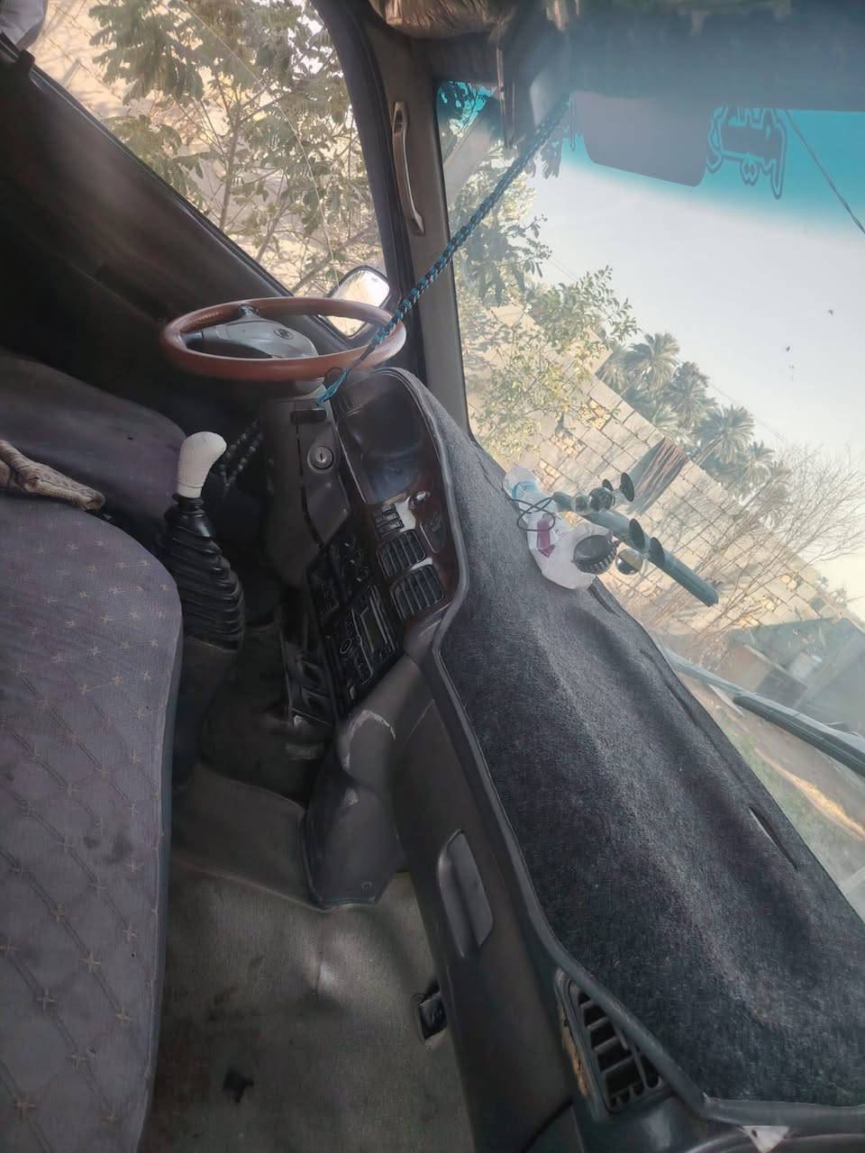 السلام عليكم كيا بريجوا لبيع موديل 96 رقم كربلا انكليزي سنويه 30
كير محرك اكسن مكفولات سياره بلاديه مابيه صبغ بس الحجل  سعر 68 وبيه مجال ***********
