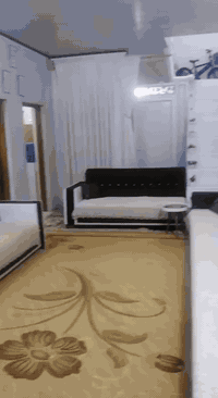 للبيع في حي القدس خلف گراج الجنوبي 90متر مربعه
واجه 9متر ونزال البيت 10 متر بسعر 108مليون مع مجال بسيط
سند مستقل وبناء قديم مرمم ثاني بيت عن شارع 30 
يبعد عن مدرسه شيخ بشير النجفي يبعد ٦٠٠متر تقريبا
للتواصل واتساب أو الاتصال على الرقم ***********
