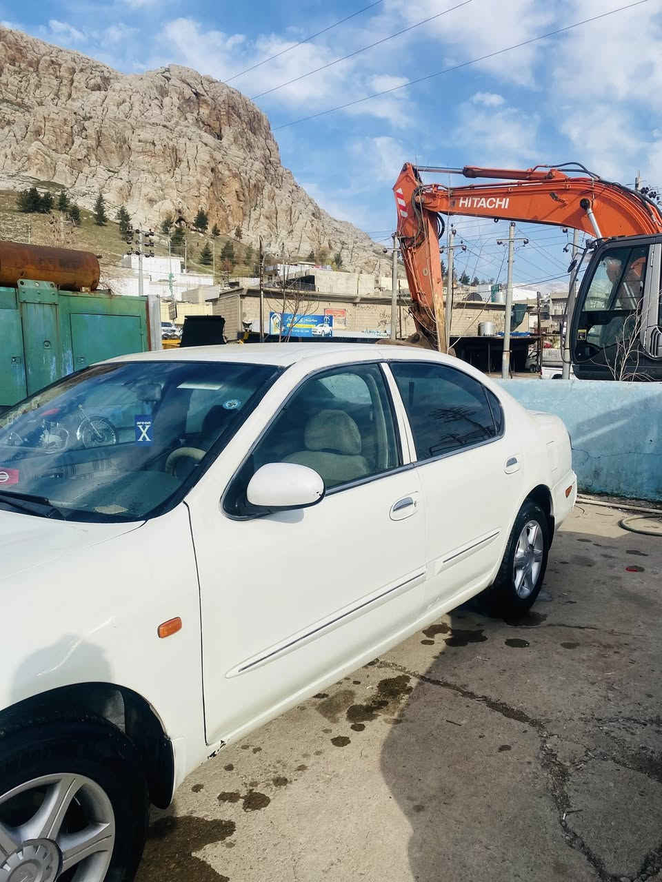 بەناوی خوایی گەورە... نیسان ماگزیما  2002 سەنەوی تا 2030 تازەیە مەکینە 3000 محەسەن مەرغوب گێر عادی چوار پارچە بۆیاخ تەبرید سارد و گەرم ئیشەکا  چوار تایەی تازەی لەژێرایە سعری 50 مەعامەلەیەکی برایانە          ژمارە:***********     *********** گۆڕینەوەش ئەکەم بە شاهینە.
