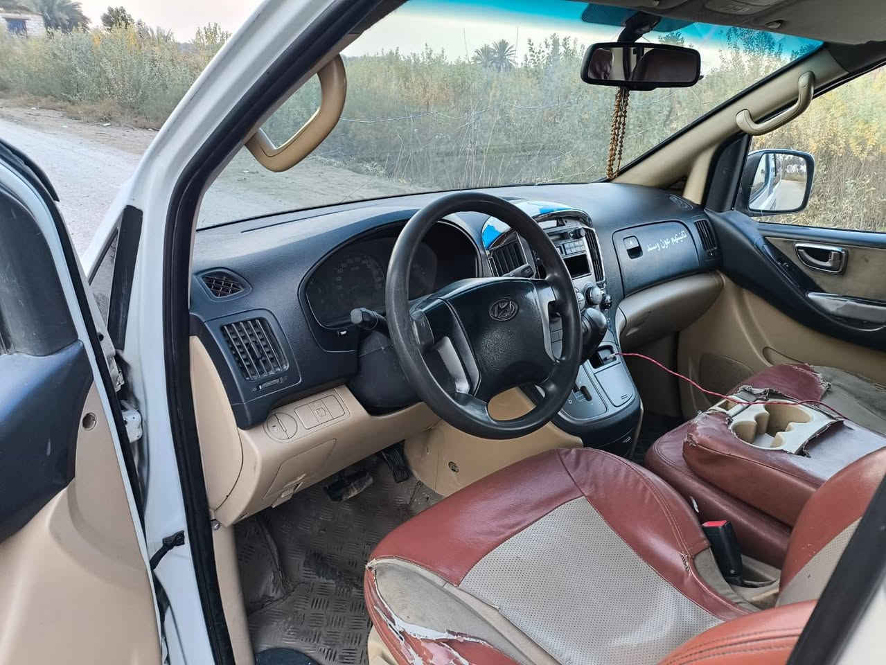 السلام عليكم ستاركس للبيع موديل 209محور اوتماتيك سياره خير من الله مال جناي بيه جاملغ المامي مبدل  سياره جاهزه خير من الله السعر 142 وبيه مجال حك جيه العنوان دوانيه دغاره  الاستفسار عله رقم
***********
