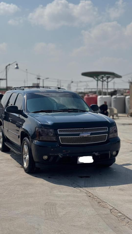 تاهو موديل ٢٠٠٩ ال تي
السيارة جاهزة ما ناقصها برغي 
كير و مكينة مكفولات 
مكفولة من الكص و الانتربول و العشاير و السرقة 
مكان السيارة البصرة 
السعر ٨٥ ورقة و بيها مجال للشراي
ارقام و سنوية بيها 
***********
