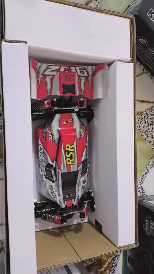 60 مع التوصيل على اول تم 😳. 
سيارة GoolRC Wltoys RC Xks 144001، سيارة تحكم عن بعد بسرعة 60 كم/ساعة، بمقياس 1/14، تعمل بتردد 2.4 جيجاهرتز، سيارة سباق رباعية الدفع، مناسبة للطرق الوعرة والانجراف، جاهزة للتشغيل.


**إذا كنت صاحب هذا الإعلان وتريد حذفه لأي سبب، رجاءا أرسل رسالة إلى الدعم الفني**