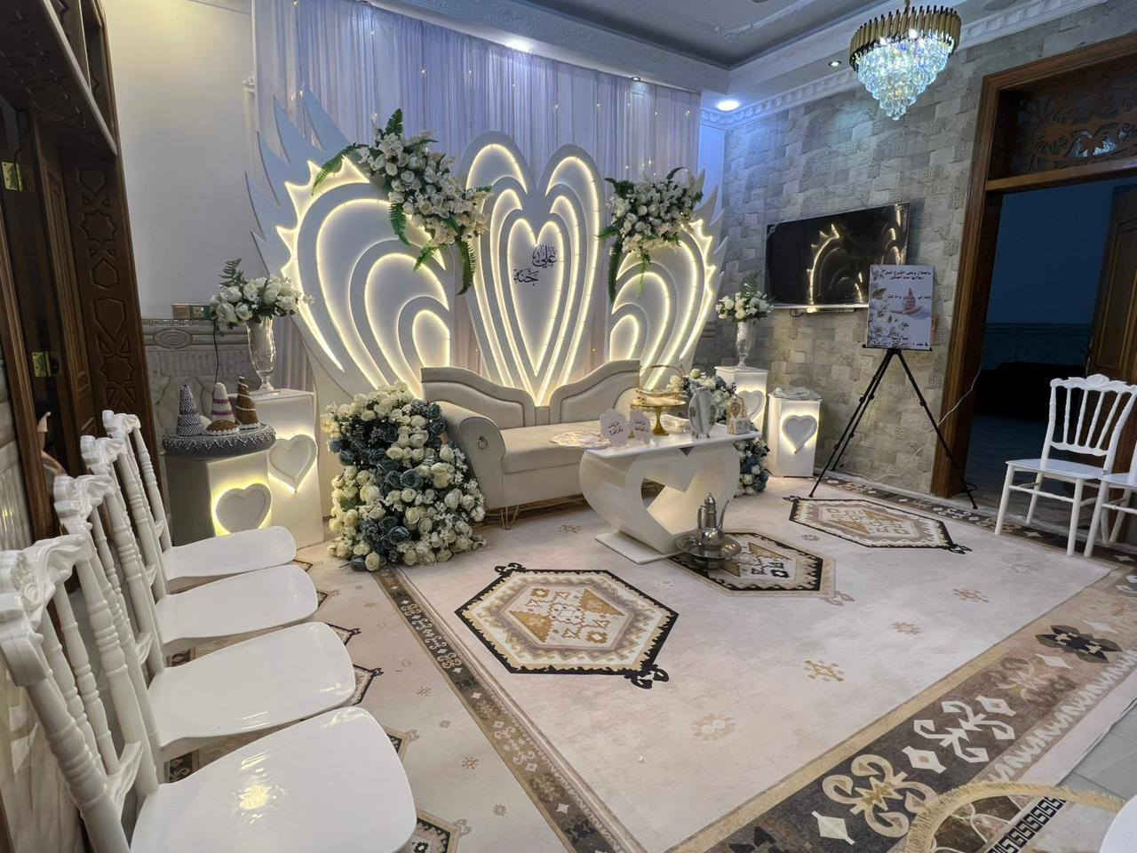 اللهم صل على محمد وال محمد حبايب ليوم عدنه أحلا عروض على العيد الفطر المبارك حبايب الكوشه راح يجي وياهه 30 كرسي و15 طبله وكيكه هديه للعرسان وسماعه ديجي يعني اجهزلك حفله كامله كل هاذا راح يكون السعر 200 الف الحجز والاستفسار على الواتساب أو خاص ***********📞
