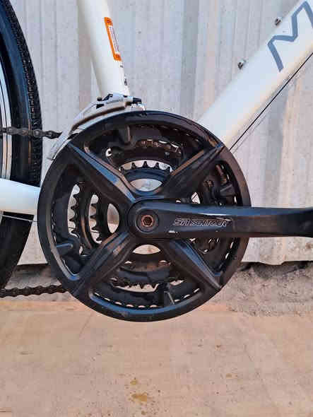 بايك C700 ترحال

نوع ميردا الماني 

حجم 28

سستم شيمانو التوس كامل 3x7

فريم المنيوم ( فافون ) بالكامل مضلع

قياس M 50 

بريكات نوع تكترو

وياله المنيوم طبقتين لتحمل الطسات والاوزان العاليه

كمبريونات خلفي وامامي سلايت 

سرط طبي ميردا مختم

سكان ورقبه مختمات ميردا 

وياله مختمه ميردا 

كله ختم واحد ما امبدل بي اي قطعه

تايرات كتان

السعر 175 الف

تواصل

***********

مكاني البصره / مقابيل سجن حمدان
