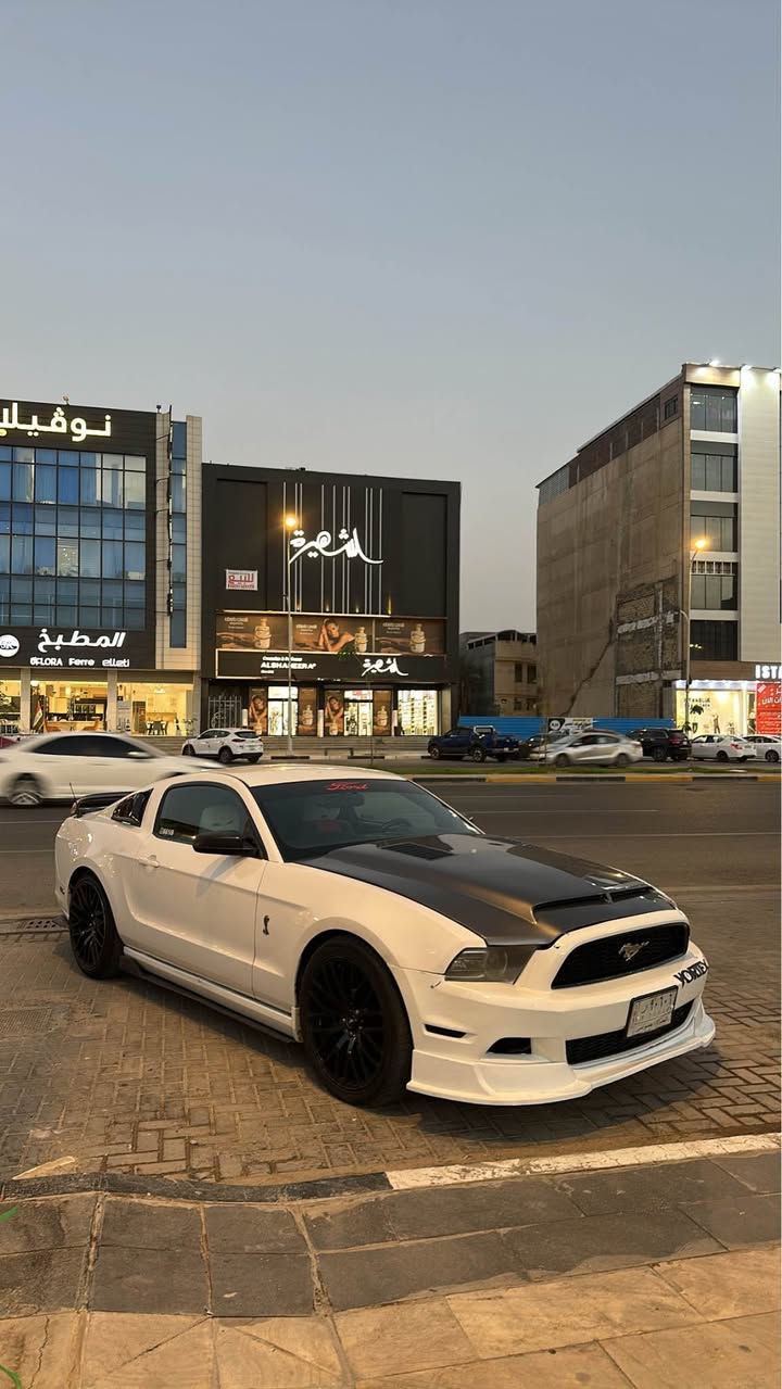 موستنك v6 2013 حادثه ٣قطع فقط مكينه جديده تبريد جديد سياره جاهزه مكاني البصره *********** سعر١٠٠ وبيه مجال البصرة, العراق
