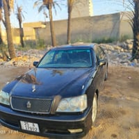 ملكه كراون مديل 2002 رقم دوليي سنويه لل30 تسجيل جديد سياره مكفوله كفال...