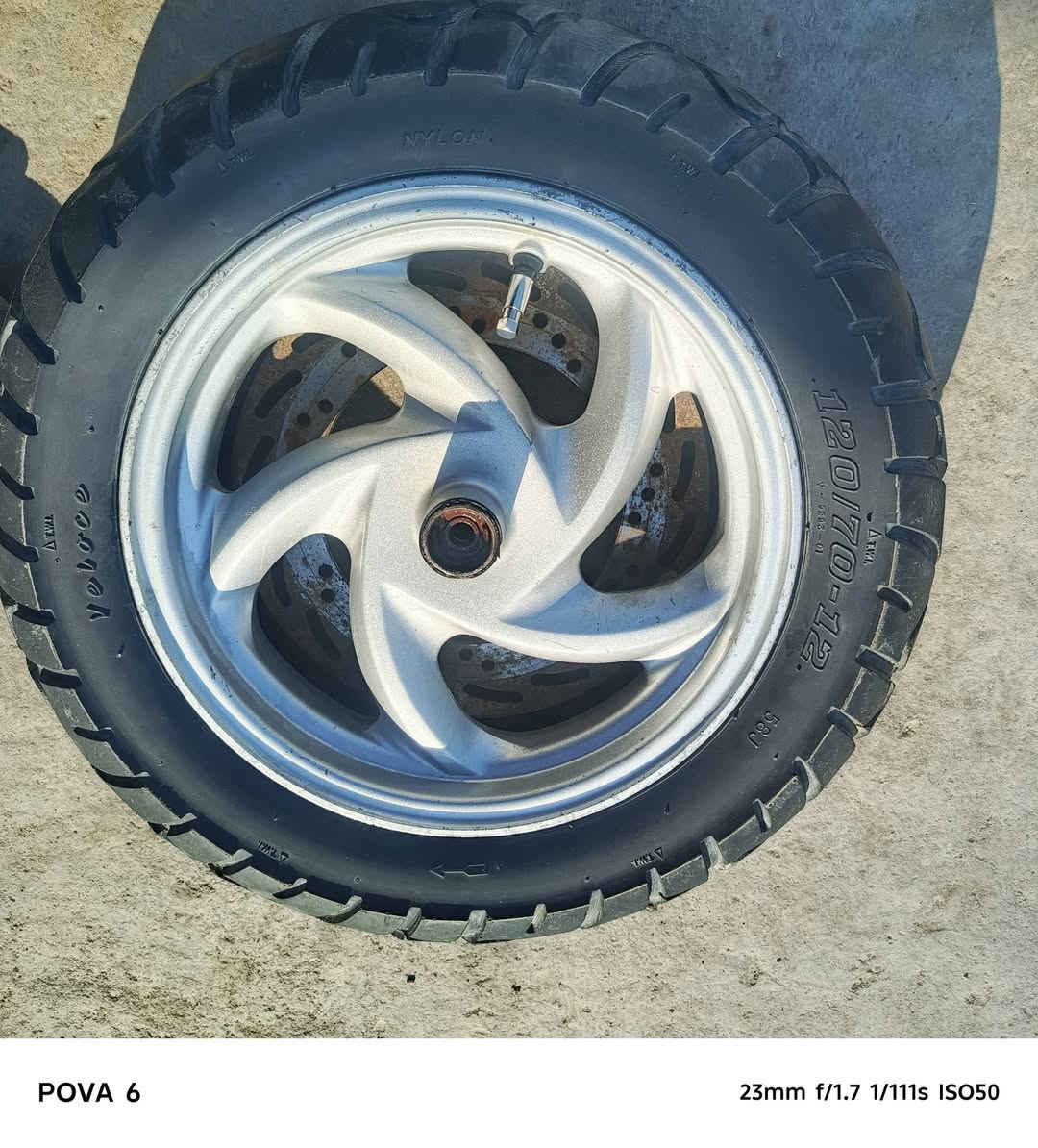 اطار كامل للبيع حجم.. 120على 70على12.. حجم الاطار.. ‏‪***********‬‏اتصل على هل رقم جسر ديالى القديم
