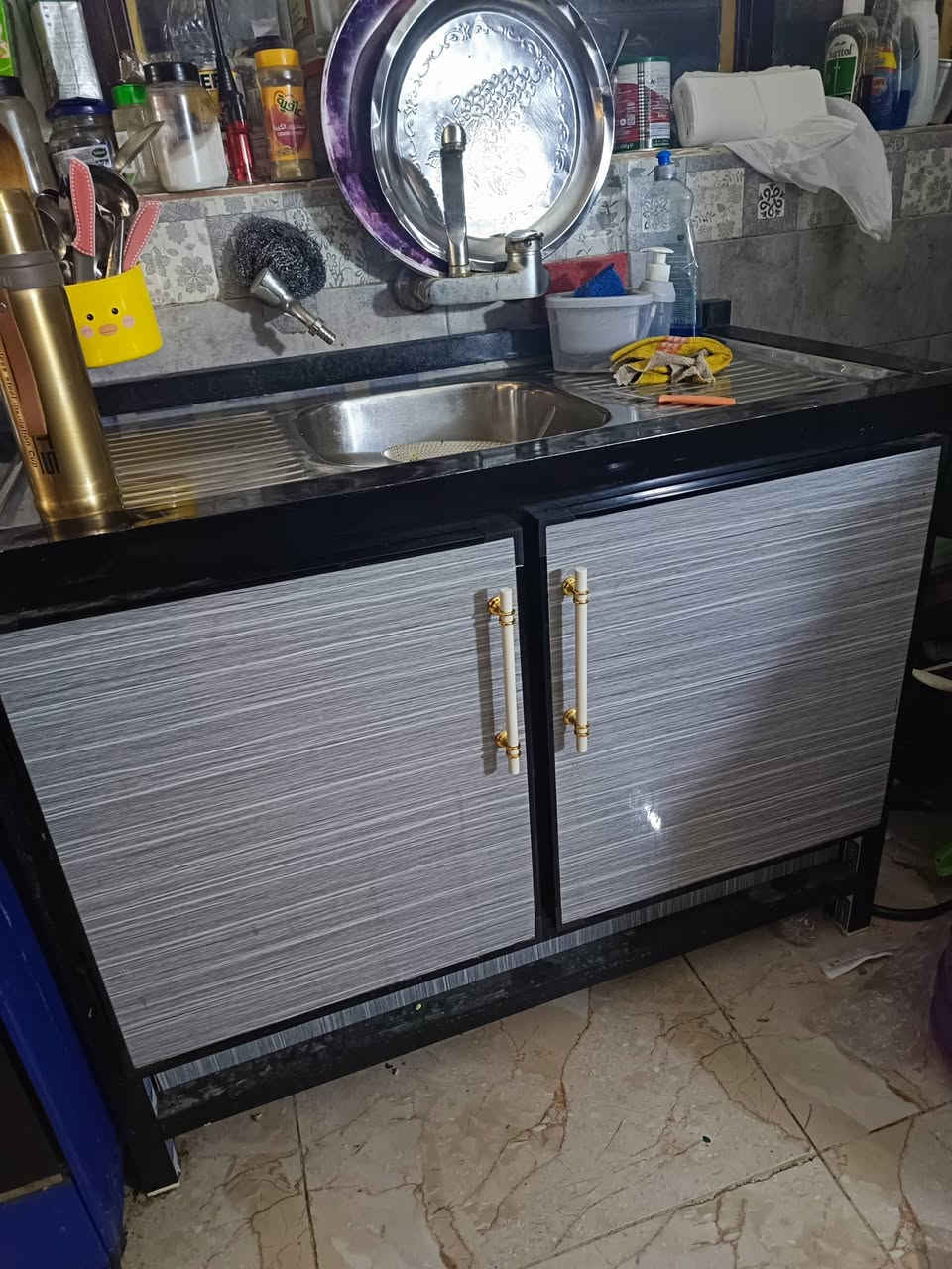 السلام عليكم اغراض للبيع موجودين بلاعلام اسعار حلوة
للتواصل ***********
