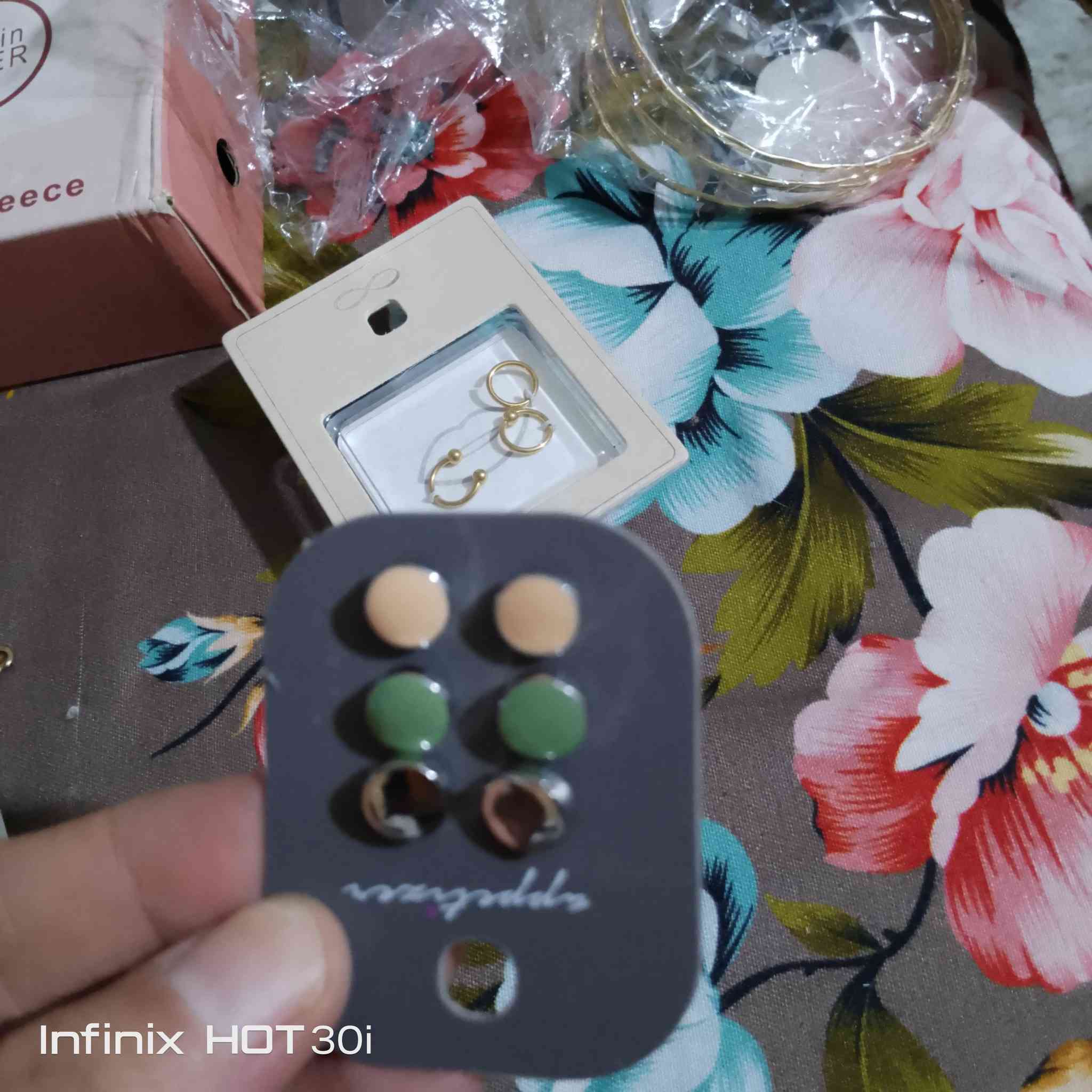 اكسسوارات 20الف


**إذا كنت صاحب هذا الإعلان وتريد حذفه لأي سبب، رجاءا أرسل رسالة إلى الدعم الفني**