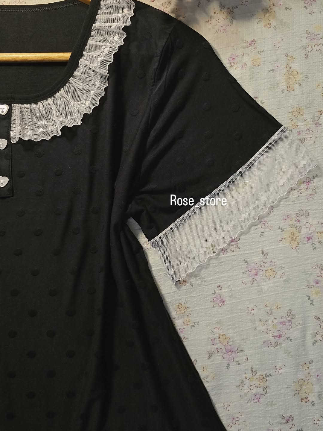 تراك الاسود الانيق 💫🖤
لونه اسود فاحم 
فري سايز 
خامة قطنية ناعمة 
السعر ١٥ الف فقط 
التوصيل متوفر لكافة محافظات 
للحجز والاستفسار مراسلة الدايركت 🩷💫


**إذا كنت صاحب هذا الإعلان وتريد حذفه لأي سبب، رجاءا أرسل رسالة إلى الدعم الفني**