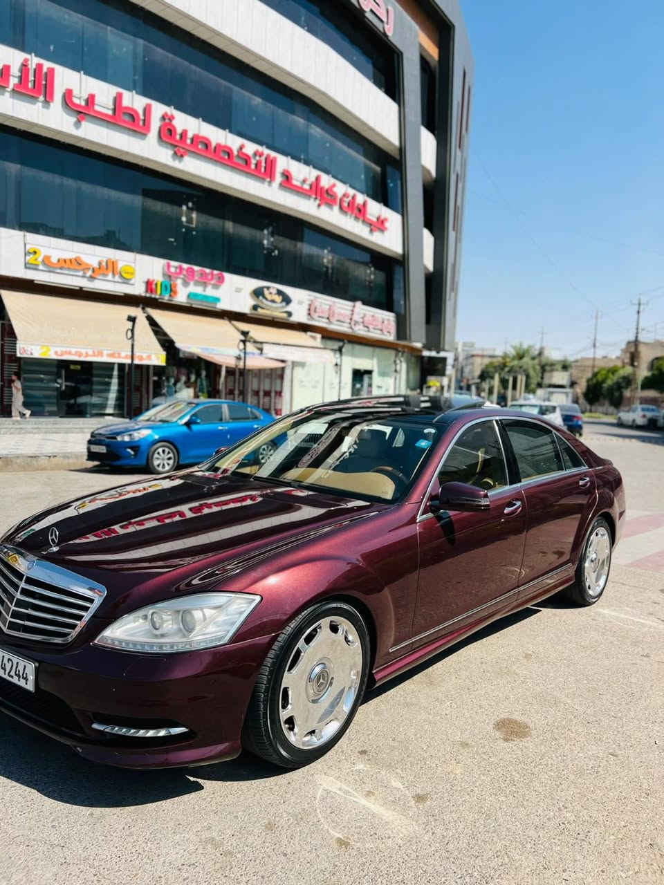 مارسدس 2010 S
بدون ضرر ثلث قطع جماليه 
فول 1/1 
بيع ومعارض 
السعر 185 $
***********
