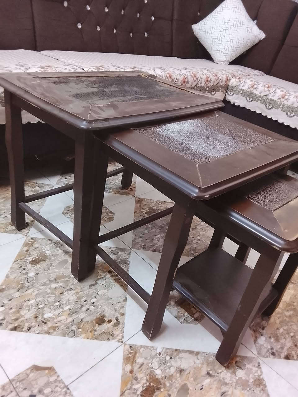 طبله للبيع مستعمل سعره 15وبي مجال تفضلوا على واتساب ***********
