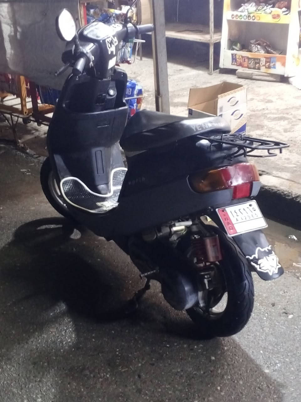 سلام عليكم 
مطور بوتين
للبيع تك سكريتر
المطور نضيف
ما مفتوح بس قبغ هندر

📞
***********
